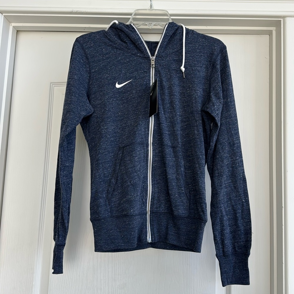 Nike’s women sportswear gym full zip hoodie size small